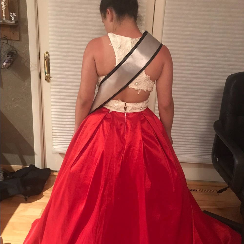 Red and white prom/pageant dress.